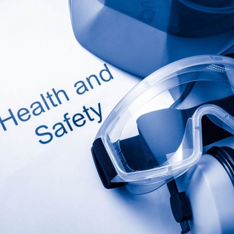 <p>Çalışanlarımız için güvenli ve sağlıklı ortam sağlamak ve iş kazalarını önlemek için en iyi iş sağlığı<br />ve güvenliği uygulamalarını takip etmek.</p>